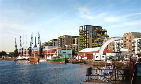 Wapping Wharf .